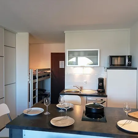 Lägenhet A 100m De La Et De La Piscine