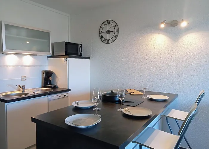 A 100m De La Et De La Piscine Apartmán