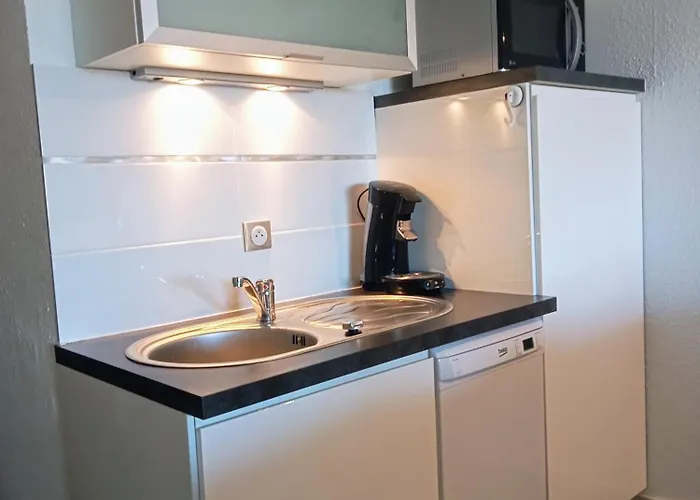 A 100m De La Et De La Piscine Apartmán