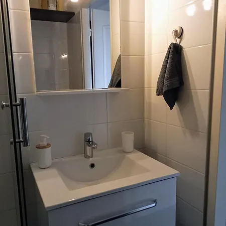 Appartement à 100m De La Et De La Piscine